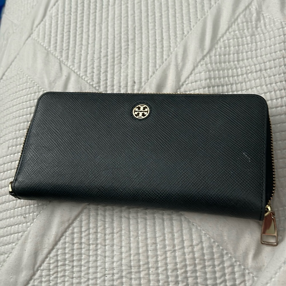 Tory Burch wallet